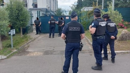 Fransa polisi münafiqlər qruplaşmasının qərargahına hücum edib