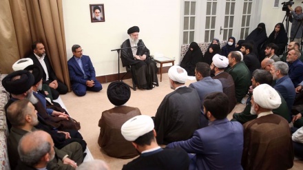 Vrhovni iranski lider: Branioci otpora su spasioci Irana i regiona