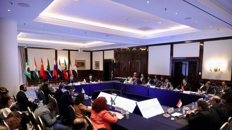 Iran poziva na međusobno ukidanje viza među članicama BRICS-a