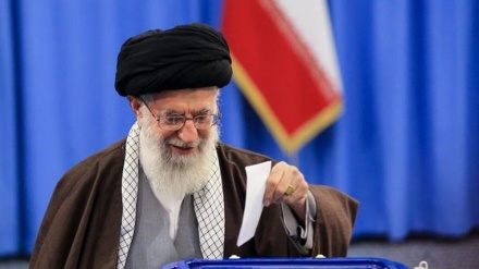 Lider Islamske revolucije glasao na 14. predsjedničkim izborima