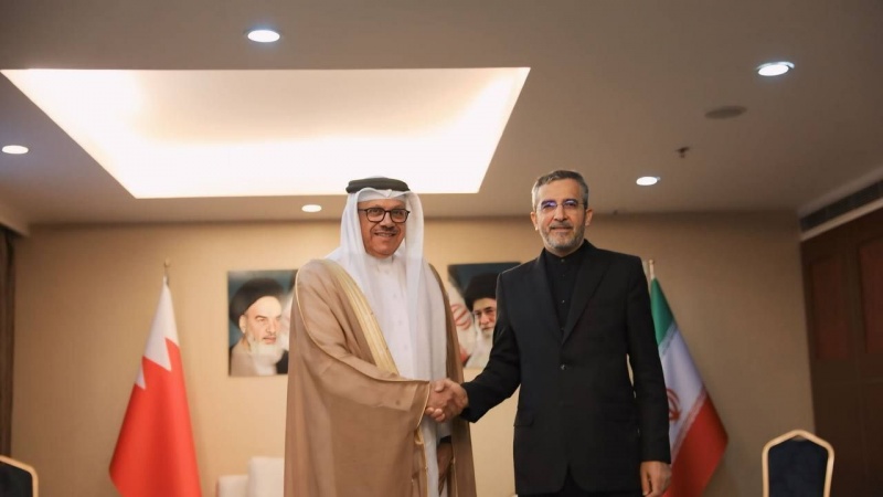 ايران والبحرين تتفقان على استئناف العلاقات السياسية