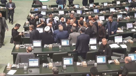 Amadebûna serokomarê Îranê di civîna aşkera ya Meclisa Şêwra Îslamî