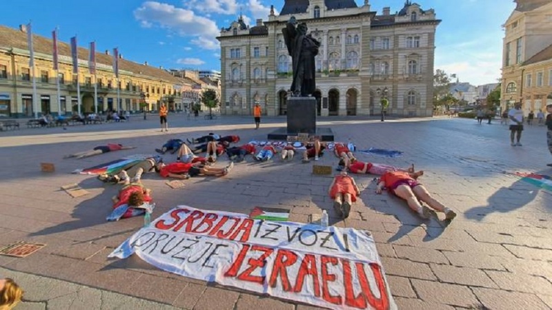 Novi Sad: Protestni performans u znak solidarnosti s Palestinom