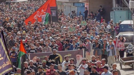 خۆپیشاندان لە کشمیری هیندستان دوابەدوای شەهید بوونی سەید حەسەن نەسروڵا