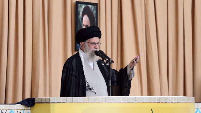 Imam Khamenei: Zapovjednik borbe protiv psihološkog rata neprijatelja