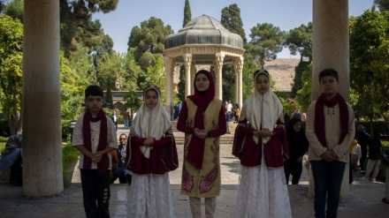 گیارہ اکتوبر حافظ شیرازی کا قومی دن