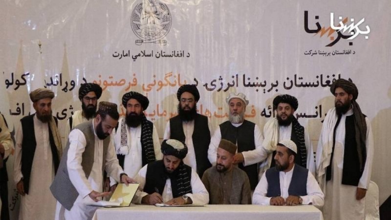 د برېښنا شرکت او خصوصي شرکتونو ترمنځ د تړونونو لاسلیک