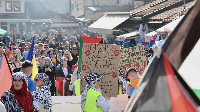 SARAJEVO: VELIKI BROJ GRAĐANA NA PROTESTNOJ ŠETNJI ZA PALESTINU