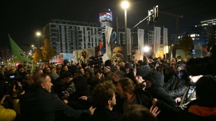 BLOKADA U BEOGRADU NA VODI ZAVRŠENA NAKON FIZIČKIH OBRAČUNA, NAPADNUTA I NOVINARSKA EKIPA