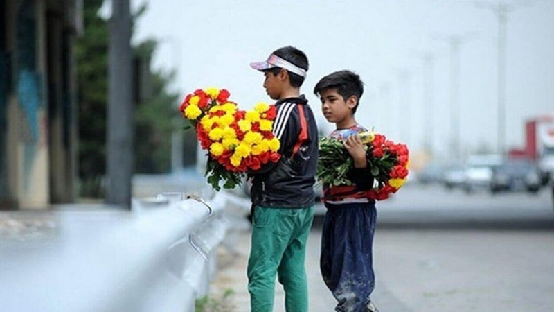 مدیرکل امور اتباع و مهاجرین خارجی تهران: ۱۵۸۰ کودک کار اتباع به‌ همراه خانواده از تهران ردمرز شده اند