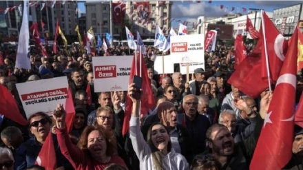 Nerazîtiyên dijî hikûmetê li Tirkiyê ya li bara şaredaran