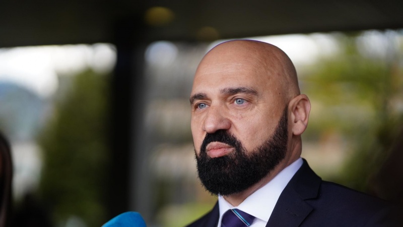 RAMO ISAK PORUČIO MILORADU DODIKU: ZAVRŠIT ĆEŠ NA OPTUŽENIČKOJ KLUPI