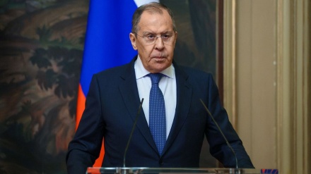 Lavrov: Welatên rojavayî dixwazin her hevrikekî bi hêz ji nav bibin