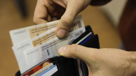 JE LI MINIMALNA PLAĆA OD 700 KM SVE ŠTO JE OSTALO OD OBEĆANJA O POREZU NA DOHODAK, UREDBI VLADE FBIH?