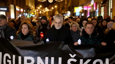 GRAĐANI ZAGREBA NA ULICAMA NAKON TRAGIČNOG DOGAĐAJA U OSNOVNOJ ŠKOLI PREČKO: KAD JEDNA MAMA PLAČE, SVE MAME PLAČU