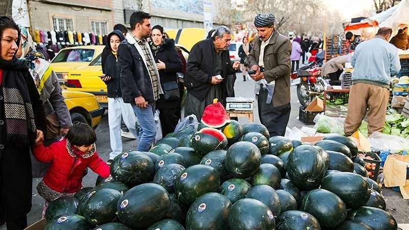 Bazaar kirîna pêwîstiyên Şeva Çillê li Senendecê