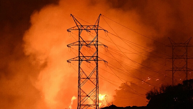 POŽARI U LOS ANĐELESU; OD UNIŠTENIH DOMOVA DO ISTOPLJENIH AUTOMOBILA