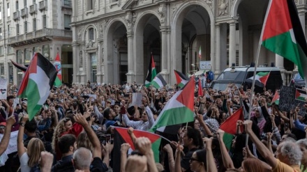 Xwenîşandanên li Parîsê ji bo protestokirina peymana digel Rejîma Siyonîst