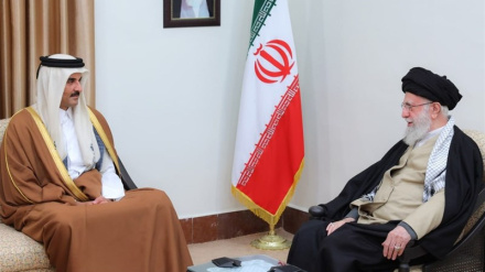 د ایران د اسلامي انقلاب له رهبر سره د قطر د امیر لیدنه