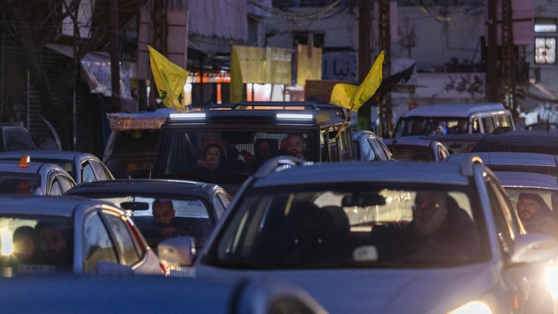 Aşiqlər axını; Beyruta yolu bağlanıb