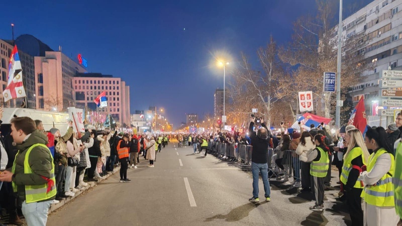 BUNT SE ŠIRI SRBIJOM KAO POŽAR; PODRŠKA IZ REGIJE