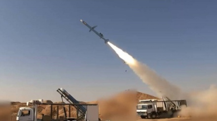 Sepah «Qədr-380» dəniz qanadlı raketini təqdim edib