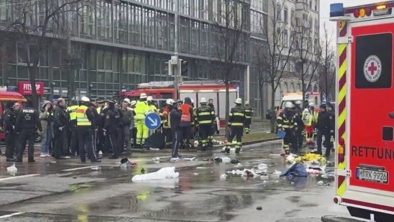 Maşînekê li Almanê da ser gel, 15 kes birîndar bûn