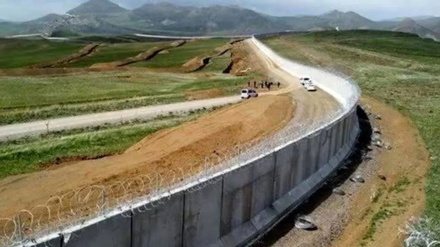 افغانستان سره د ایران زر کیلومتره پولې تړل 