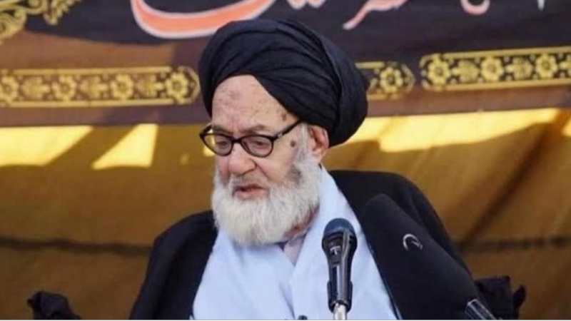 ہندوستان کے زیر انتظام کشمیر کے ممتاز عالم دین آغا محمد باقر الموسوی کا جلوس جنازہ