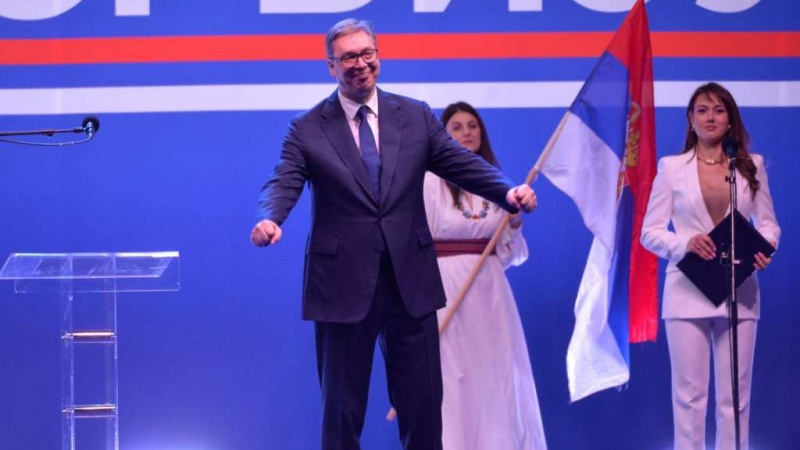  VUČIĆ IZNIO PET ZAHTJEVA I PORUČIO DA JE OBOJENA REVOLUCIJA ZAVRŠENA