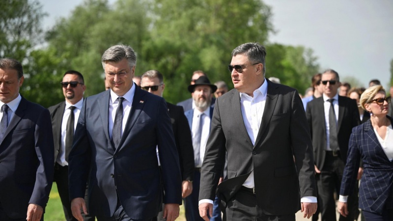 PLENKOVIĆ U JASENOVCU: MLADI MORAJU ZNATI PUNU HISTORIJSKU ISTINU