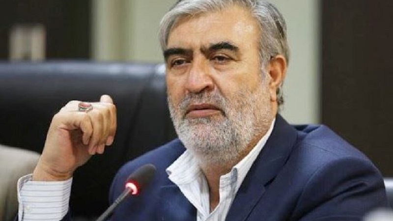 ملت ایران سے مقابلے میں دشمن کے لئے سارے راستے بند ہوچکے ہیں، پسپائی کے علاوہ کوئی چارہ نہیں ہے