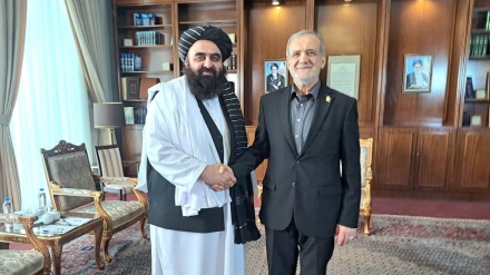 دیدار امیرخان متقی با رئیس جمهور ایران 