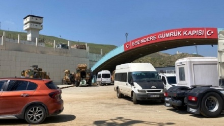 Derîyê sînorî yê Esendereyê li Hekarîyê hat daxistin