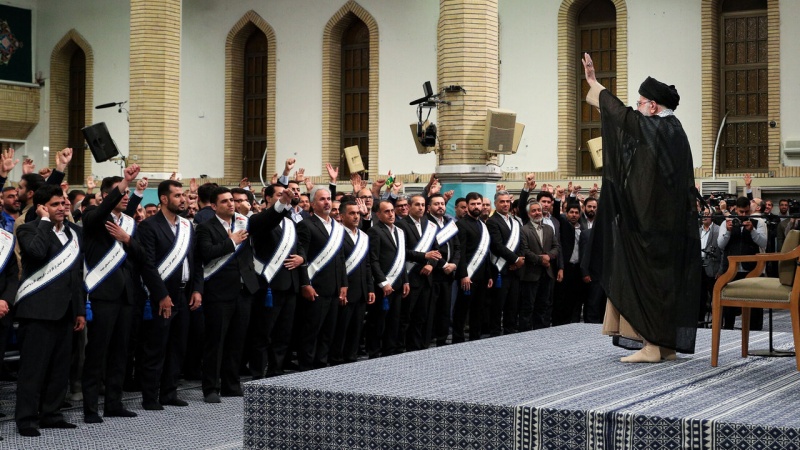 Ali Məqamlı Rəhbər işçiləri qəbul edib