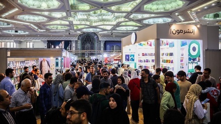  پێشانگای نێودەوڵەتیی کتێبی تاران لە ڕۆژی سێیەمدا