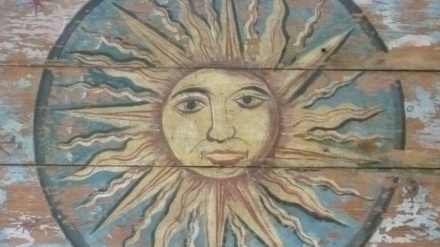  کۆمەڵێک ناوی کچ و کوڕ بە واتای خۆر لە زمانە جۆرواجۆرەکان