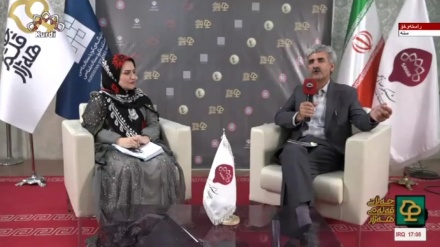 مامۆستا هەژار لە زمانی نووسەری ئیلامی