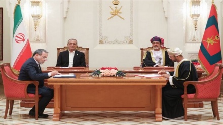 ایران اور عمان کے درمیان تعاون کی اٹھارہ دستاویزات پر دستخط 