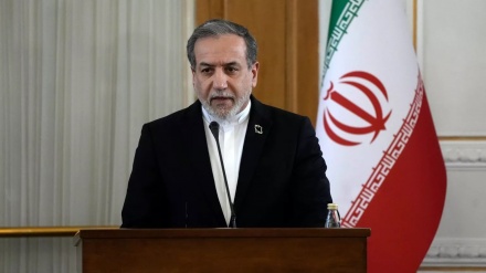 Iraqçî: Xurtkirina oranîyomê mafê Îranê ye û Têhran di vî warî da ciddî ye