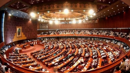 پاکستان: فوج کے ساتھ اظہار یکجہتی کی قرارداد منظور