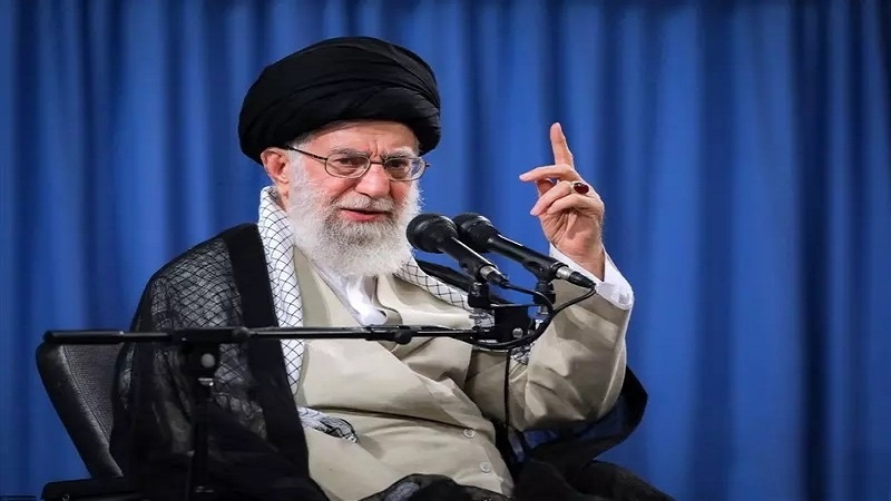 رہبر انقلاب اسلامی: انسانی حقوق کے دعویدار مغرب والے ہی غزہ میں بچوں کے قتل عام کے حامی ہیں