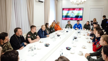 Putin azad olunmuş Kursk bölgəsinə səfər etdi
