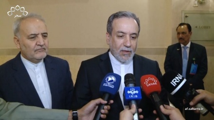 رایزنی وزیر خارجه ایران با مقامات پاکستانی