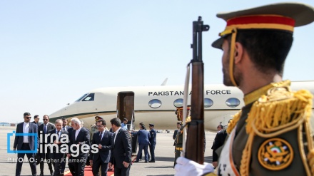 پاکستان کے وزیر اعظم کا دورہ ایران ، استقبالیہ 