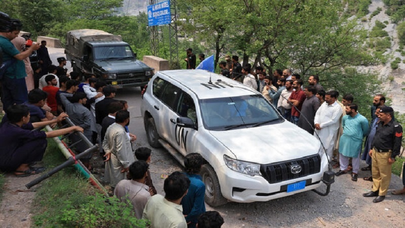 ہند-پاک کشیدگی میں اقوام متحدہ کی انٹری، یو این کی ٹیم نے میزائل ٹکرانے کے مقام کا معائنہ کیا
