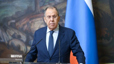 Lavrov Ukrayna və Rusiya arasında sülh danışıqlarının Vatikan’da keçirilməsinə qarşı çıxıb