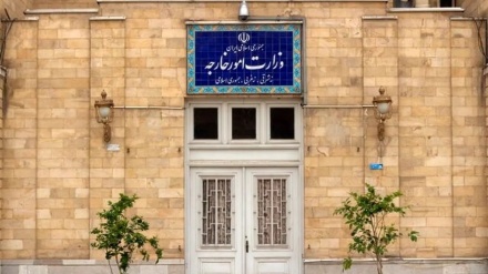 ئێران: پێبەندی دیپلۆماسین بەڵام هەڕەشە قەبووڵ ناکەین