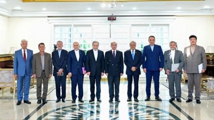 دیدار وزیر خارجه ایران با مقامات ارشد پاکستان