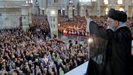 د امام خمیني د وفات کلیزه کې د انقلاب رهبر وینا 
